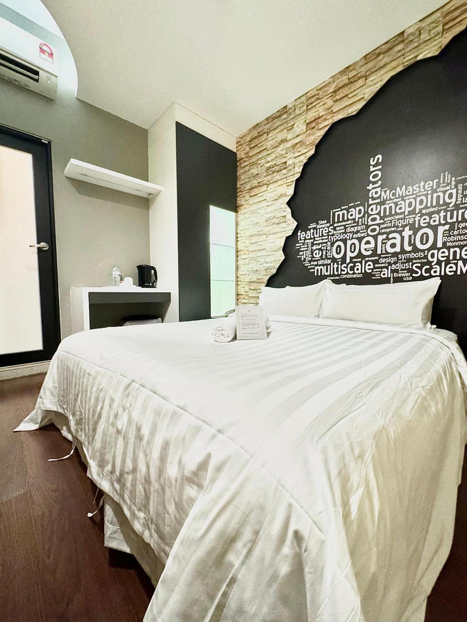 Chariton Hotel Nusa Bestari Johor Bahru Esterno foto