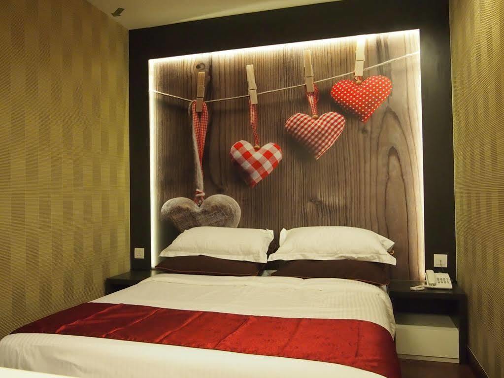 Chariton Hotel Nusa Bestari Johor Bahru Esterno foto