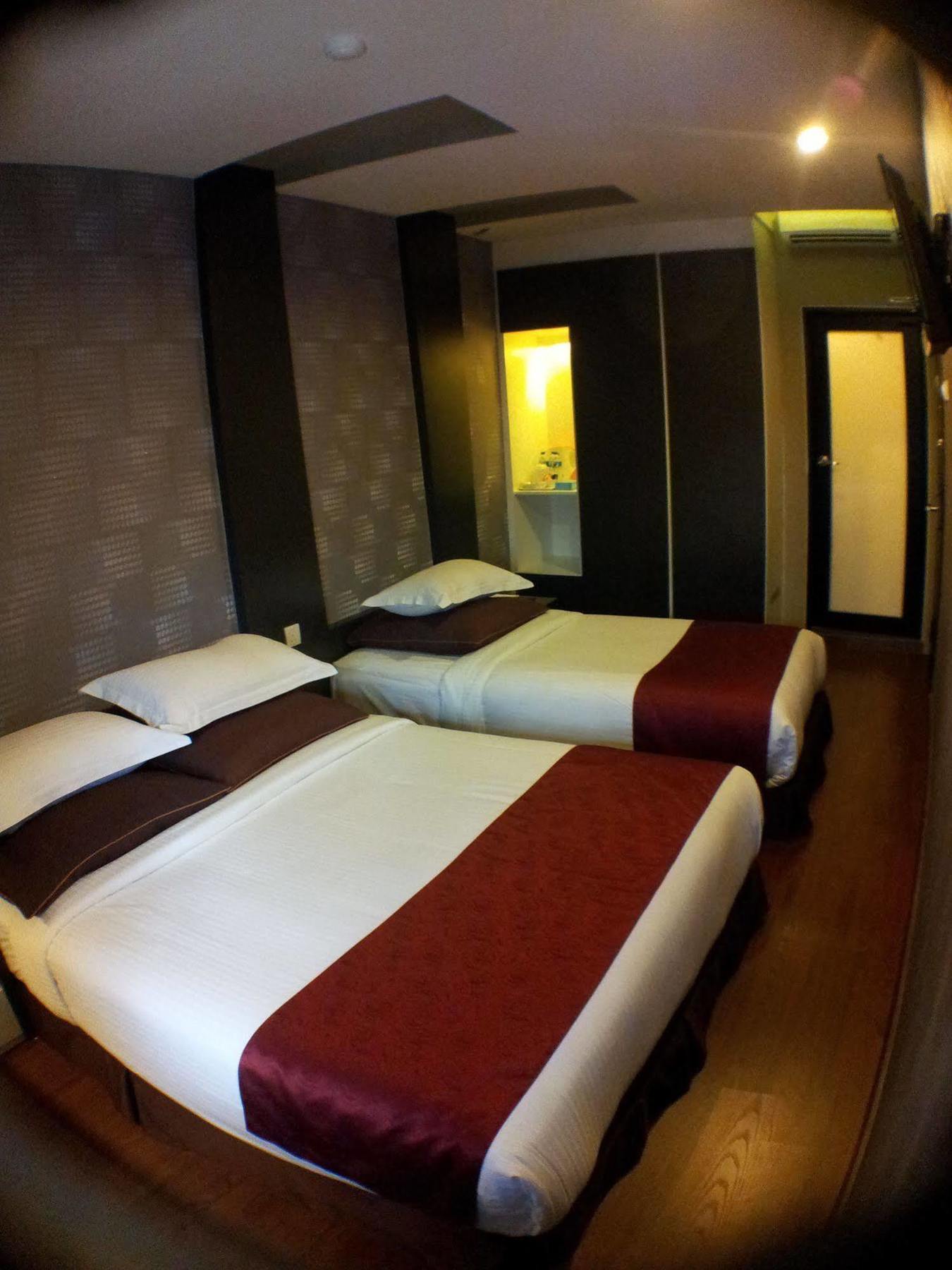 Chariton Hotel Nusa Bestari Johor Bahru Esterno foto
